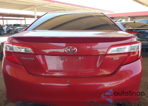 2012 Toyota Camry Se z USA, uszkodzony, nr VIN 4T1BF1FK9CU598247